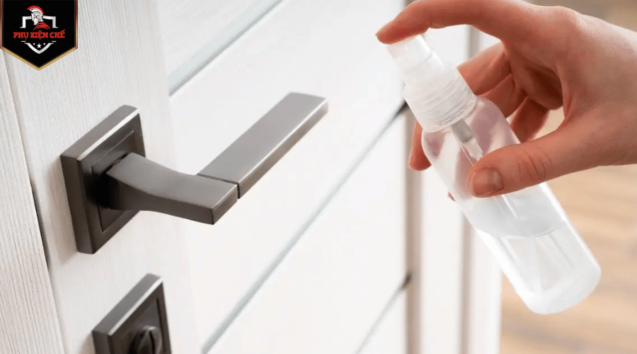 Cách bảo dưỡng tay nắm cửa sắt đẹp và hiệu qủa